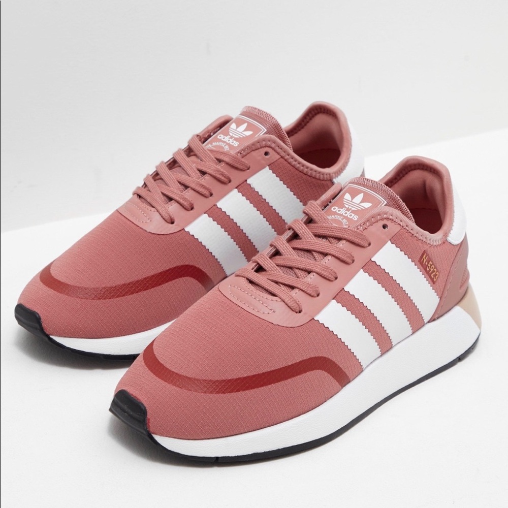 NEW Wmns adidas N-5923 Sneaker